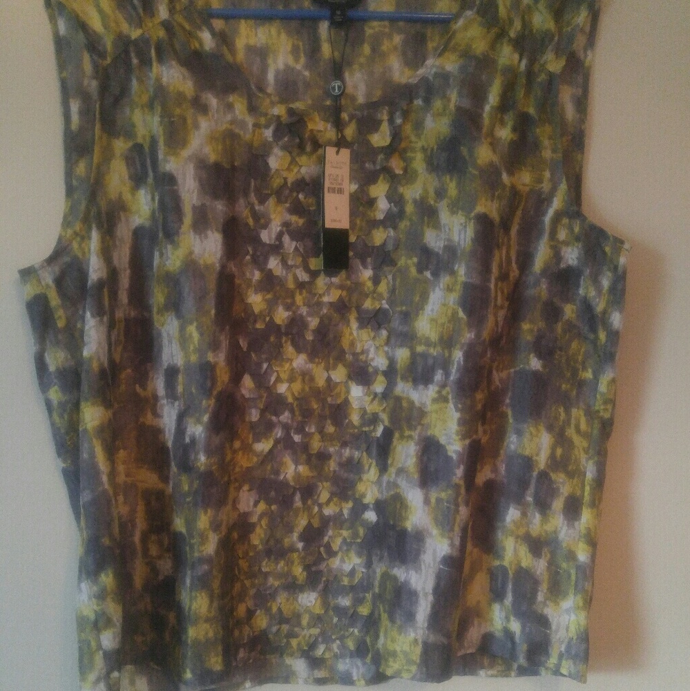Woman's shirt blouse